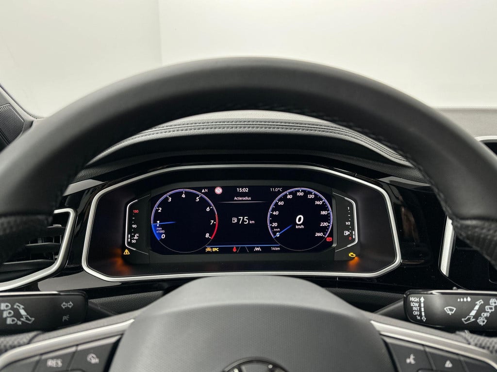 Volkswagen T-roc r-line-edition 1.0 85 kw / 116 pk tsi suv 6 versn. led plu