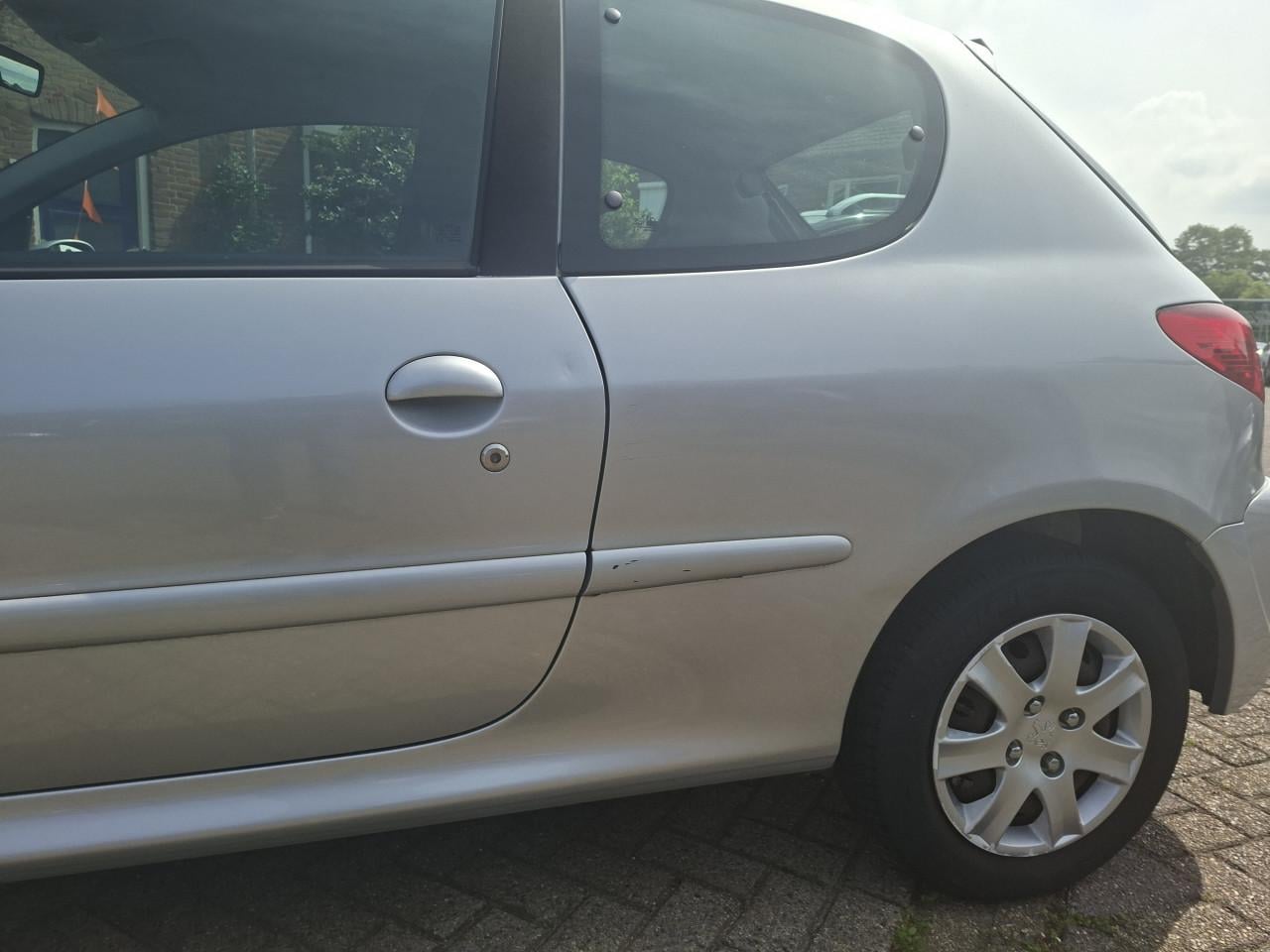 Peugeot 206+