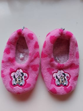 Minnie Mouse pantoffels (z.g.a.n. / maat 30-31)