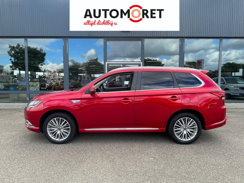Mitsubishi Outlander 2.4 phev intense+ plug in hybride automaat