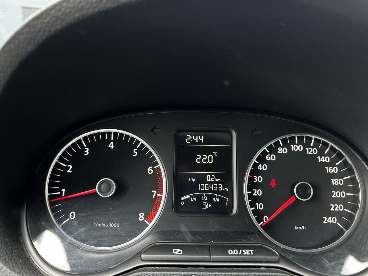 Volkswagen Polo 1.4-16V Comfortline/APK/AIRCO/BLUETOOTH/NAVI