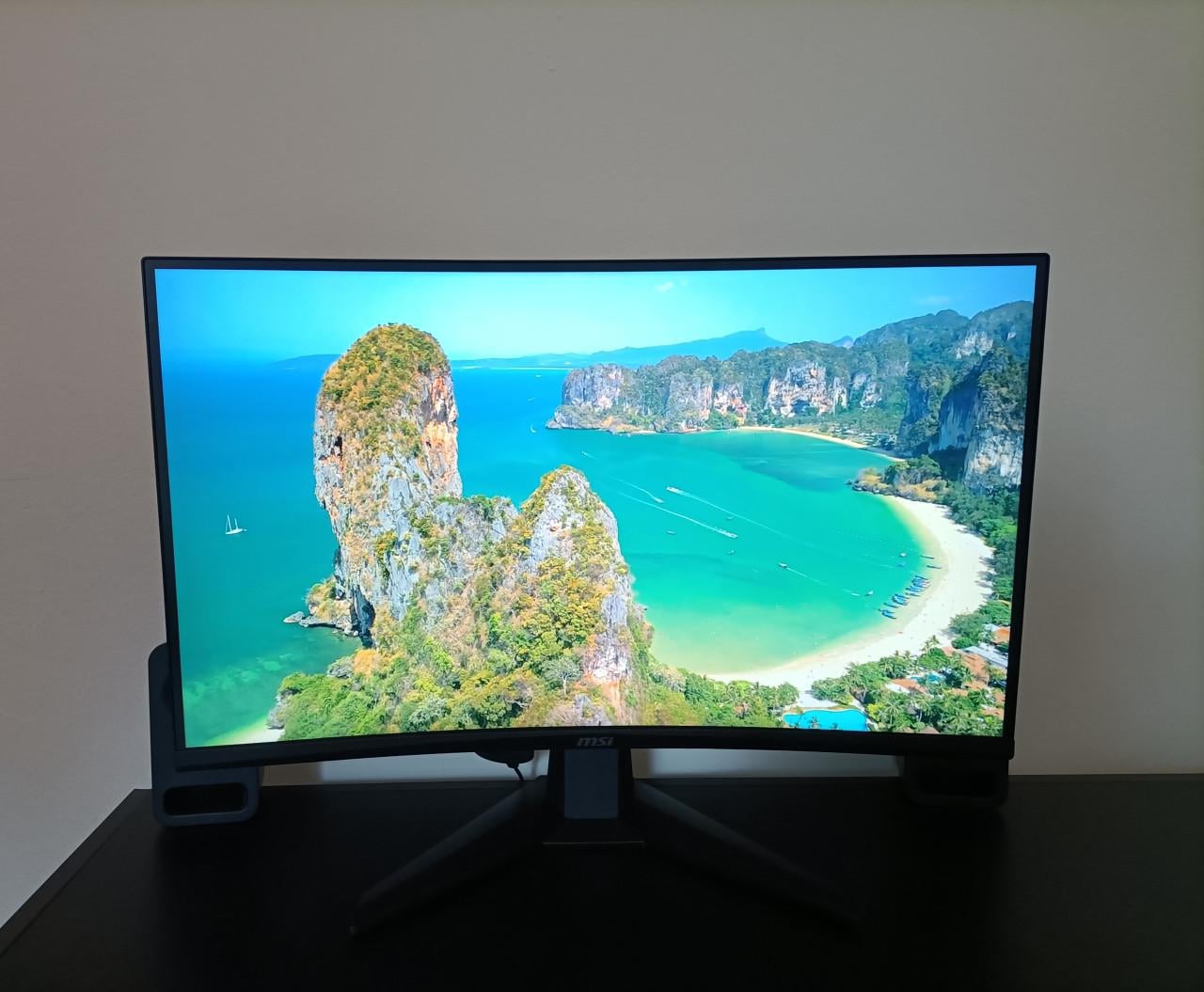 MSI MAG 27CQ6F - 27 inch QHD 180Hz Gaming Monitor