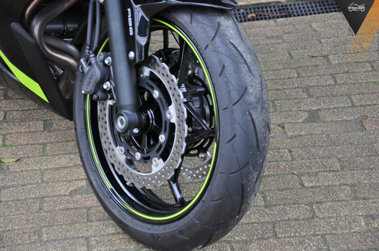 Kawasaki Ninja 650 KRT 1673 kilometers!