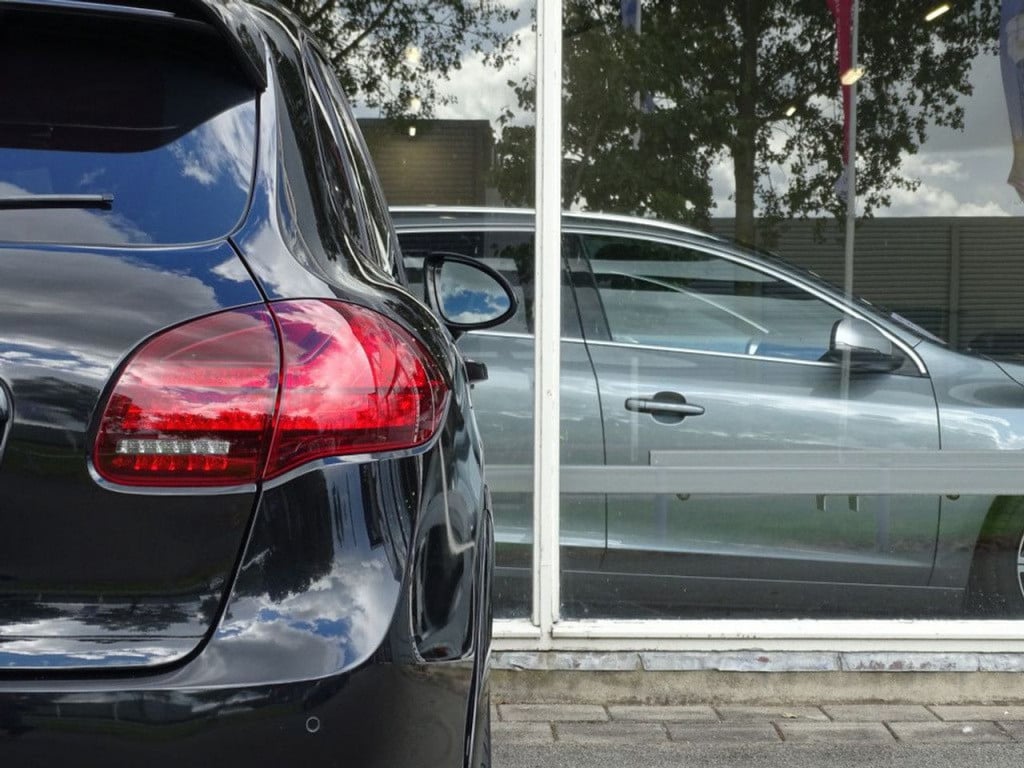 Porsche Cayenne 4.2 d s ceramic | pano | bose | luchtvering pasm