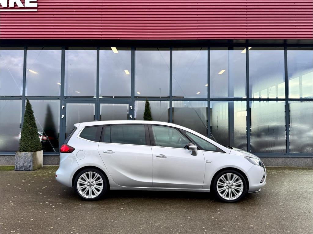 Opel Zafira tourer 1.4 cosmo 7p. navi ecc panorama