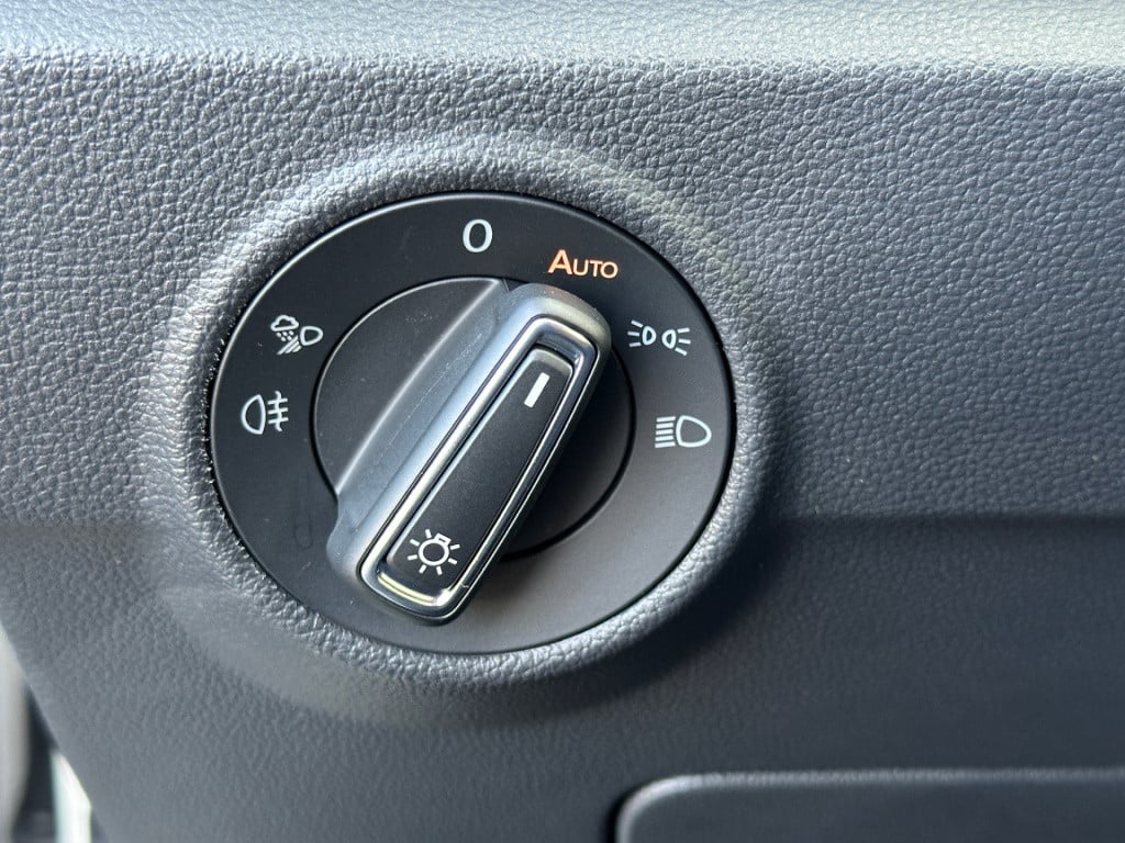 Volkswagen T-roc 1.5 tsi 150pk dsg style carplay | camera | keyless | elek.