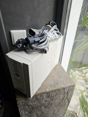 Werkende APC Back-UPS 500VA 4x C13 Noodstroomvoeding, USB....