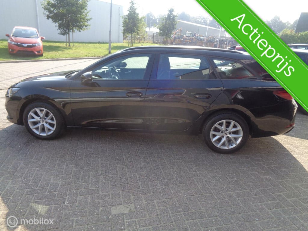 Seat Leon Sportstourer 1.5 tsi 130pk style edition/led/pdc/airco/carplay/lm