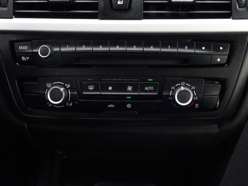 BMW 3-serie 320i executive
