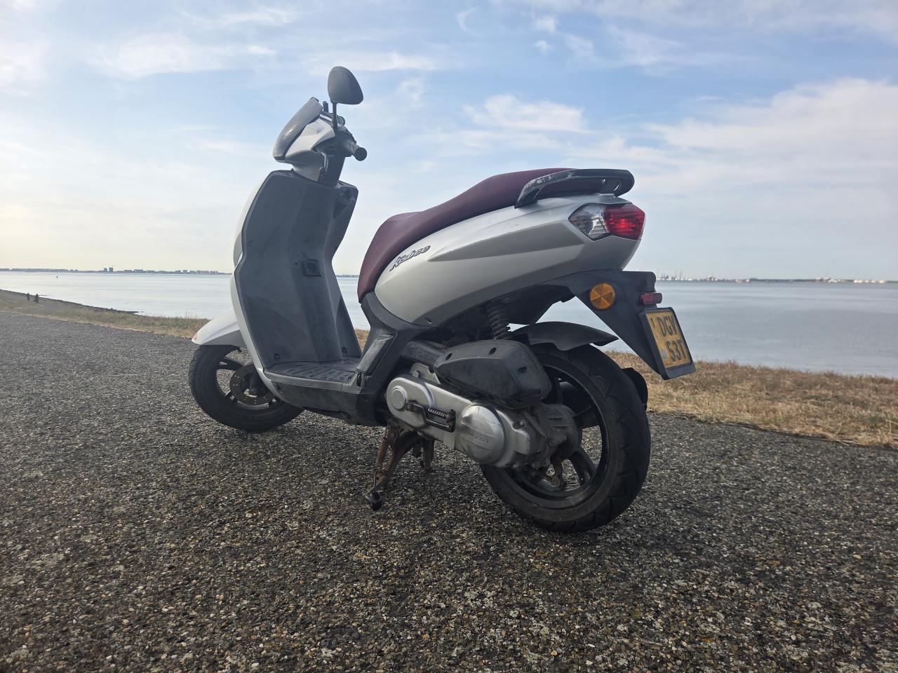 Peugeot Kisbee