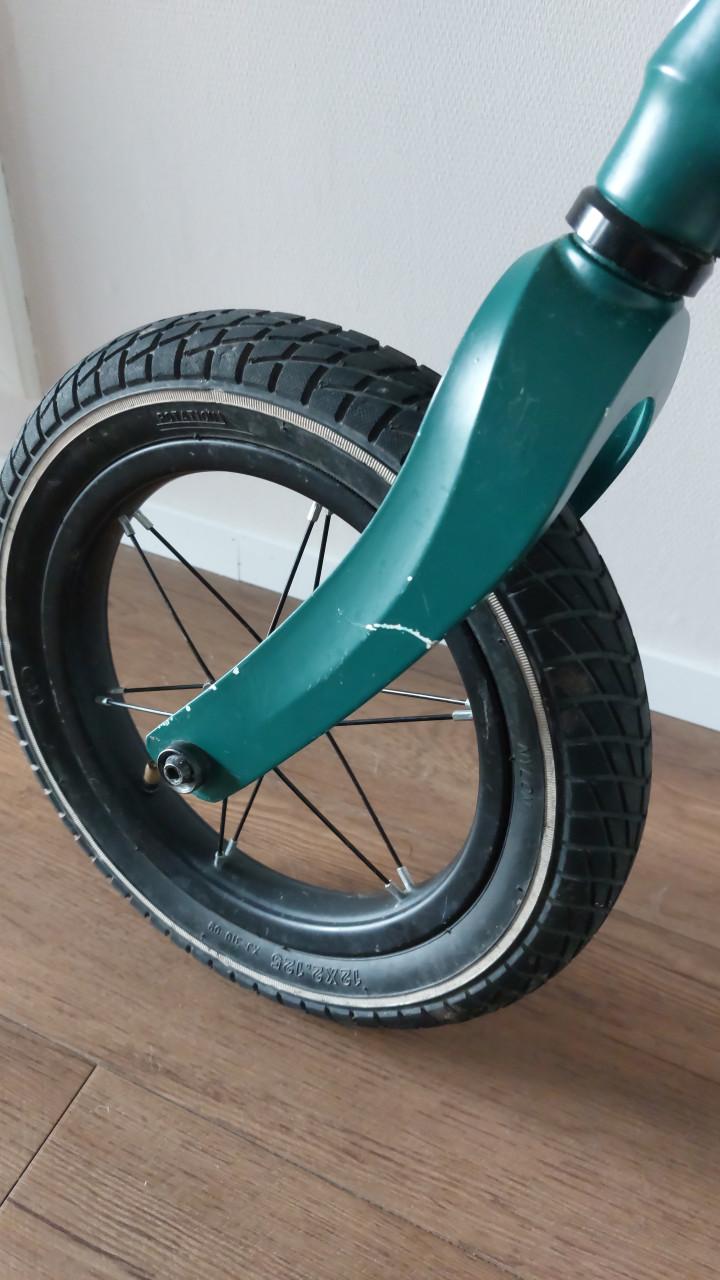 Groene loopfiets lionelo bart air