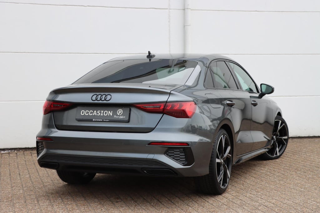 Audi A3 limousine 35 tfsi 150pk s tronic s edition
