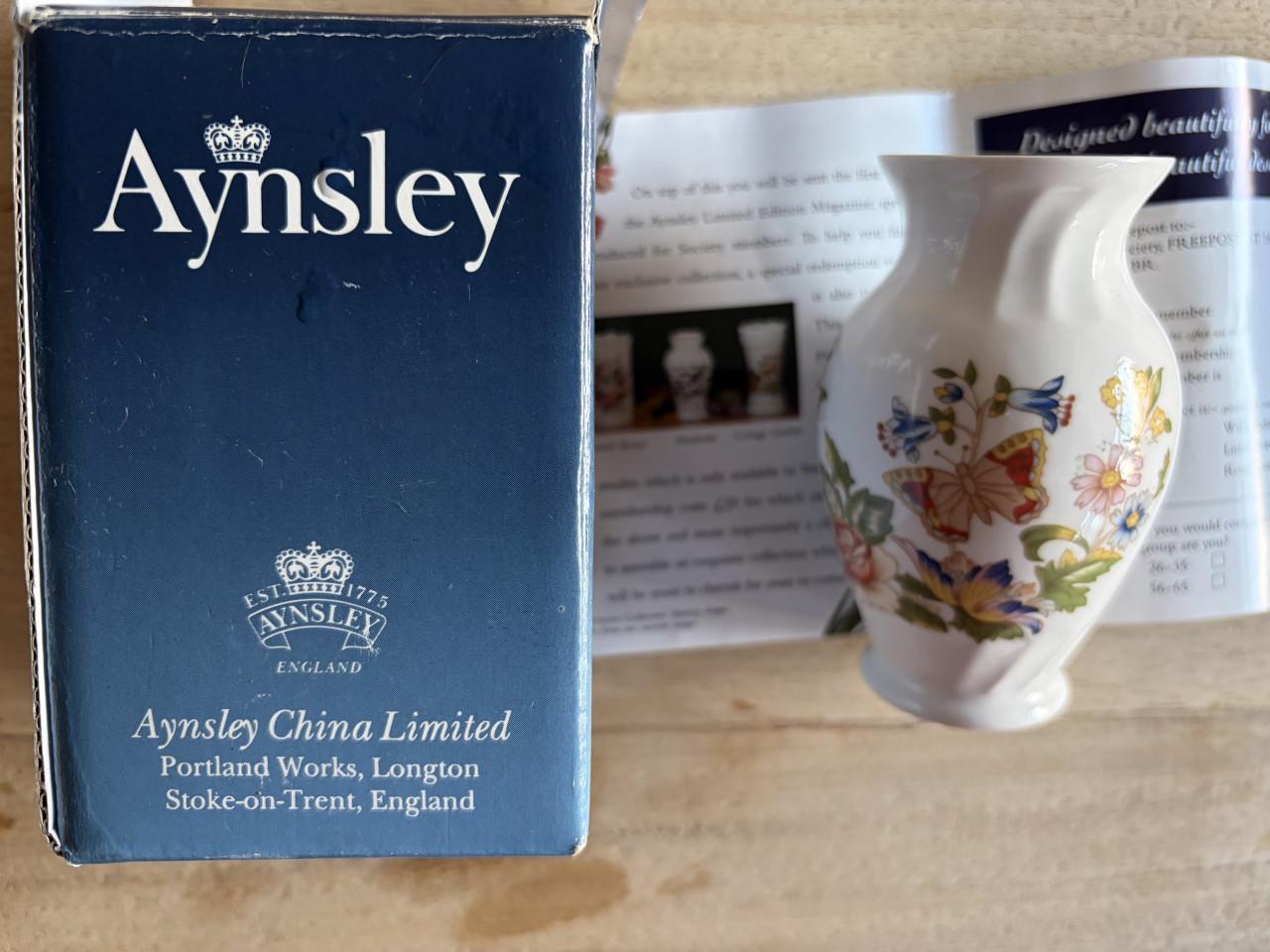 Bone  China mini vaasje collection