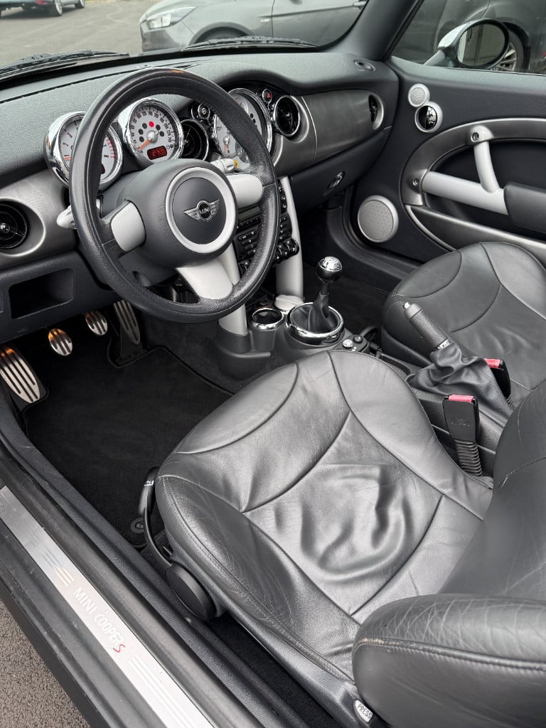 Mini Cooper S Cabrio 170pk - nieuwstaat!