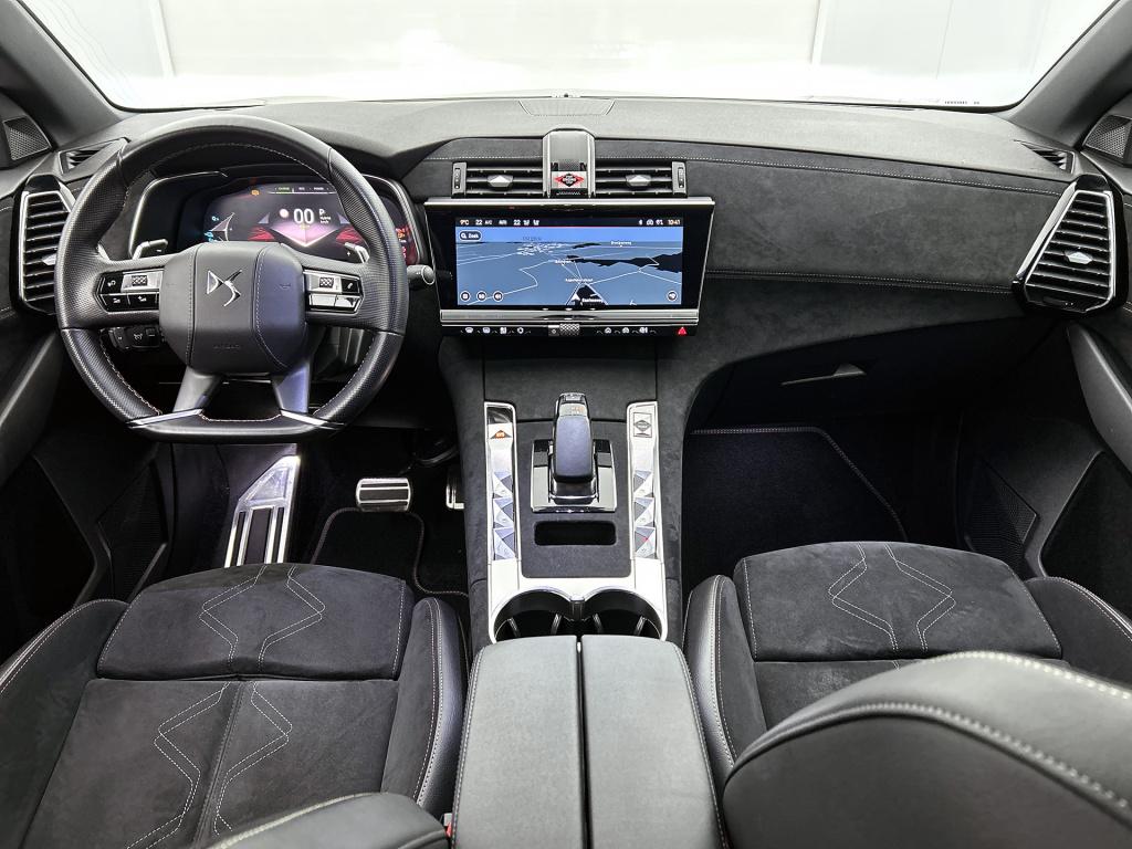 Ds Ds 7 e-tense 300pk 4x4 performance line+ | alcantara | 20" lichtmetaal |