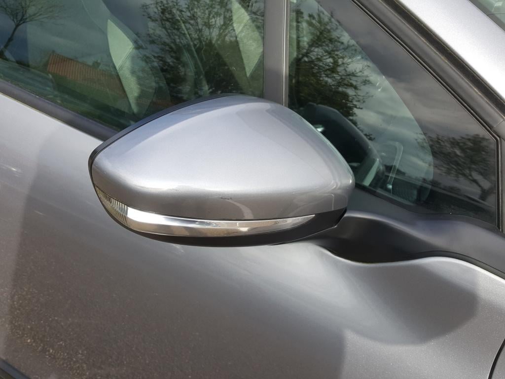 Peugeot 2008 1.2 130pk signature apple carplay & android auto | navigatie t
