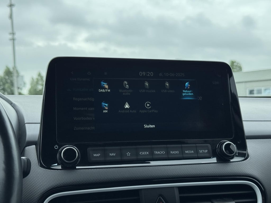Hyundai Kona 1.6 gdi hev premium | trekhaak | head up-display | leder | sto
