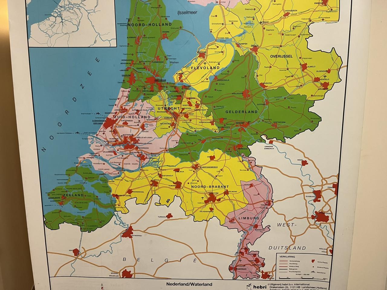 Schoolkaart Hebri de 12 Provincies v Nederland