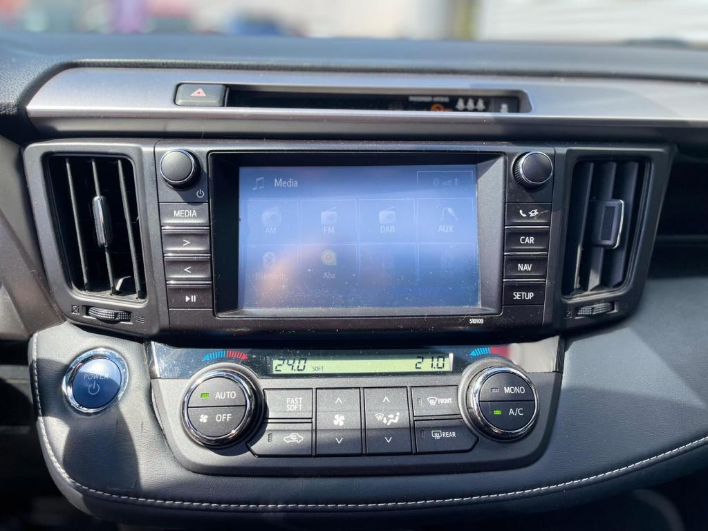 Toyota Rav4 2.5 hybrid awd executive black edition|pano|1650 kg trekgewicht
