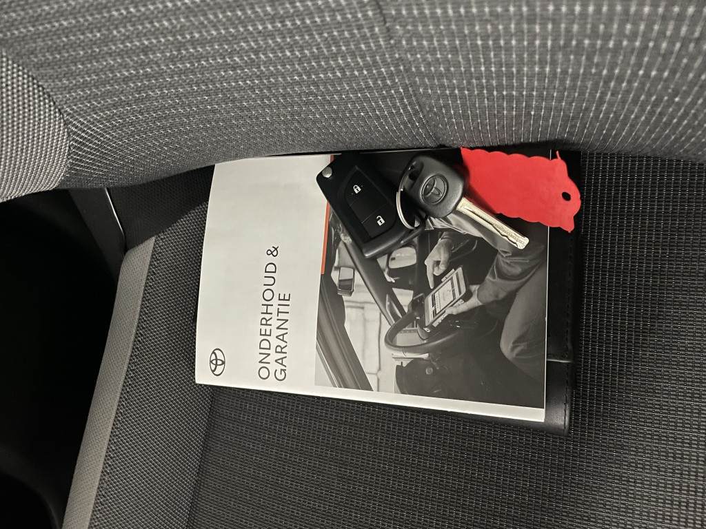 Toyota Aygo 1.0 vvt-i x-play