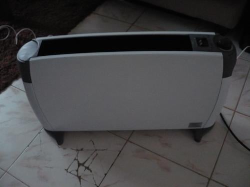 Elektrische convector kachel-vermogen2000Watt-zo goed als nieuw