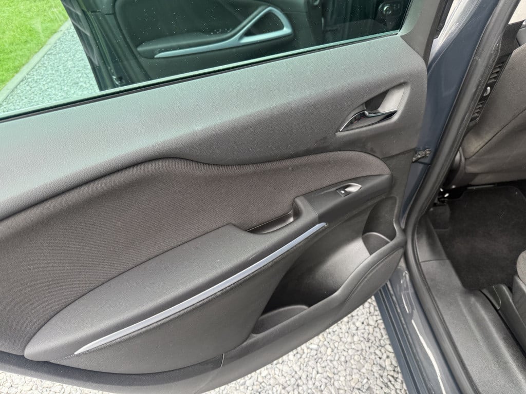 Opel Zafira tourer 1.4 140pk turbo design edition 7persoons