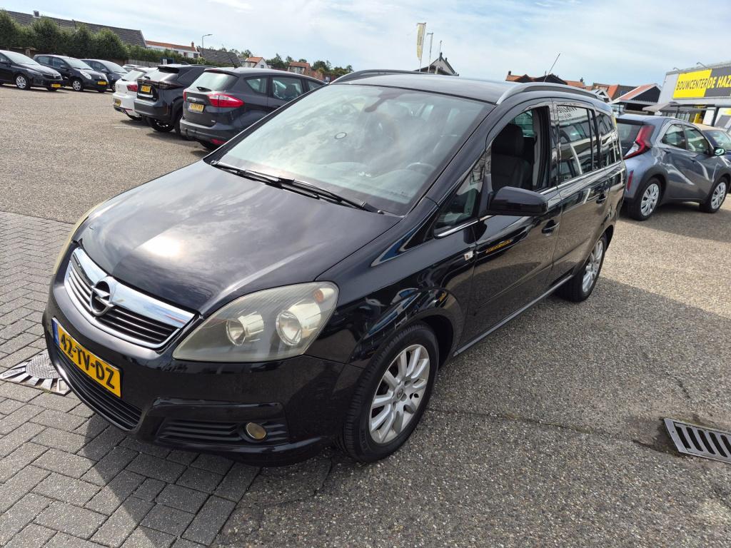 Opel Zafira 2.2 cosmo