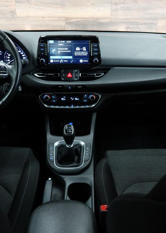 Hyundai I 30 1.0 t-gdi mhev | carplay | camera | cruise |