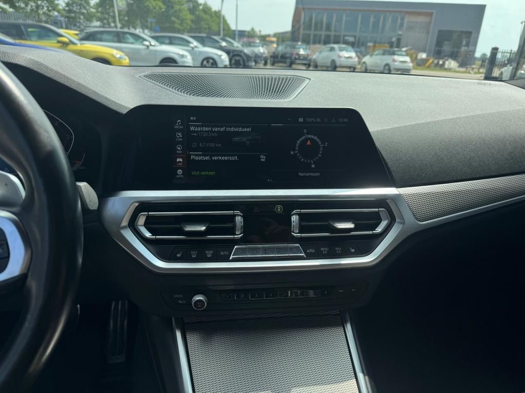 BMW 3-serie touring 330i introduction high executive * panoramadak * 360 ca