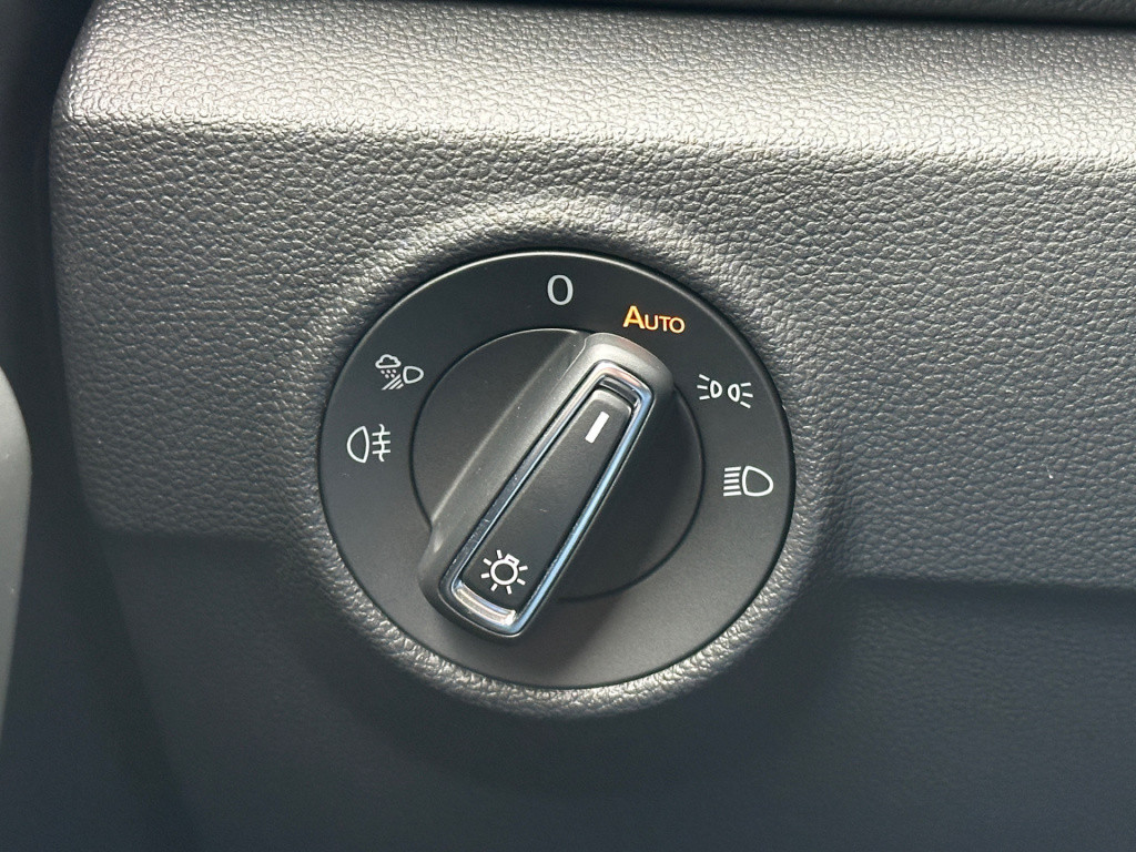 Volkswagen T-roc 1.5 tsi 150pk dsg r-line | camera | keyless | elek. achter