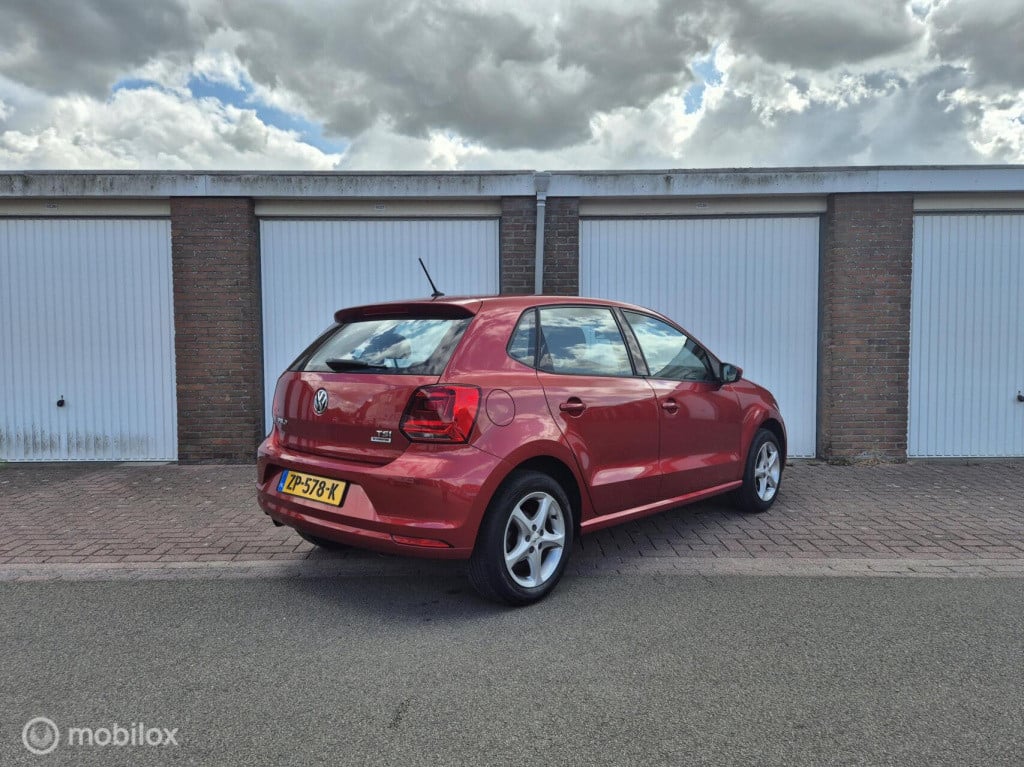 Volkswagen Polo 1.2 tsi comfortline / dealeronderhouden / cruisecontrol / b