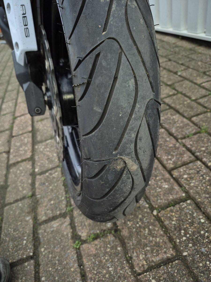 Kawasaki Versys 650GT uit 2015, boordevol