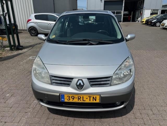 Renault Scenic 2.0-16v privilège luxe automaat