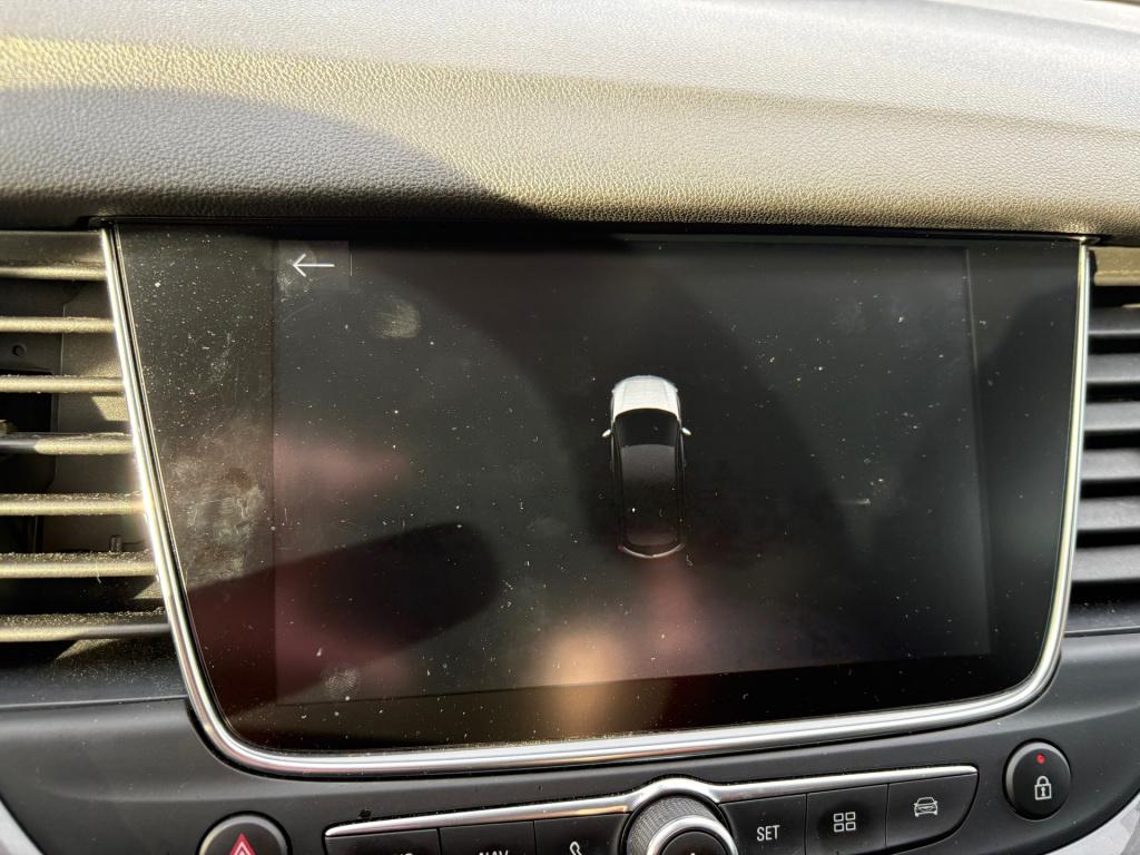 Opel Grandland X 1.2 turbo business executive