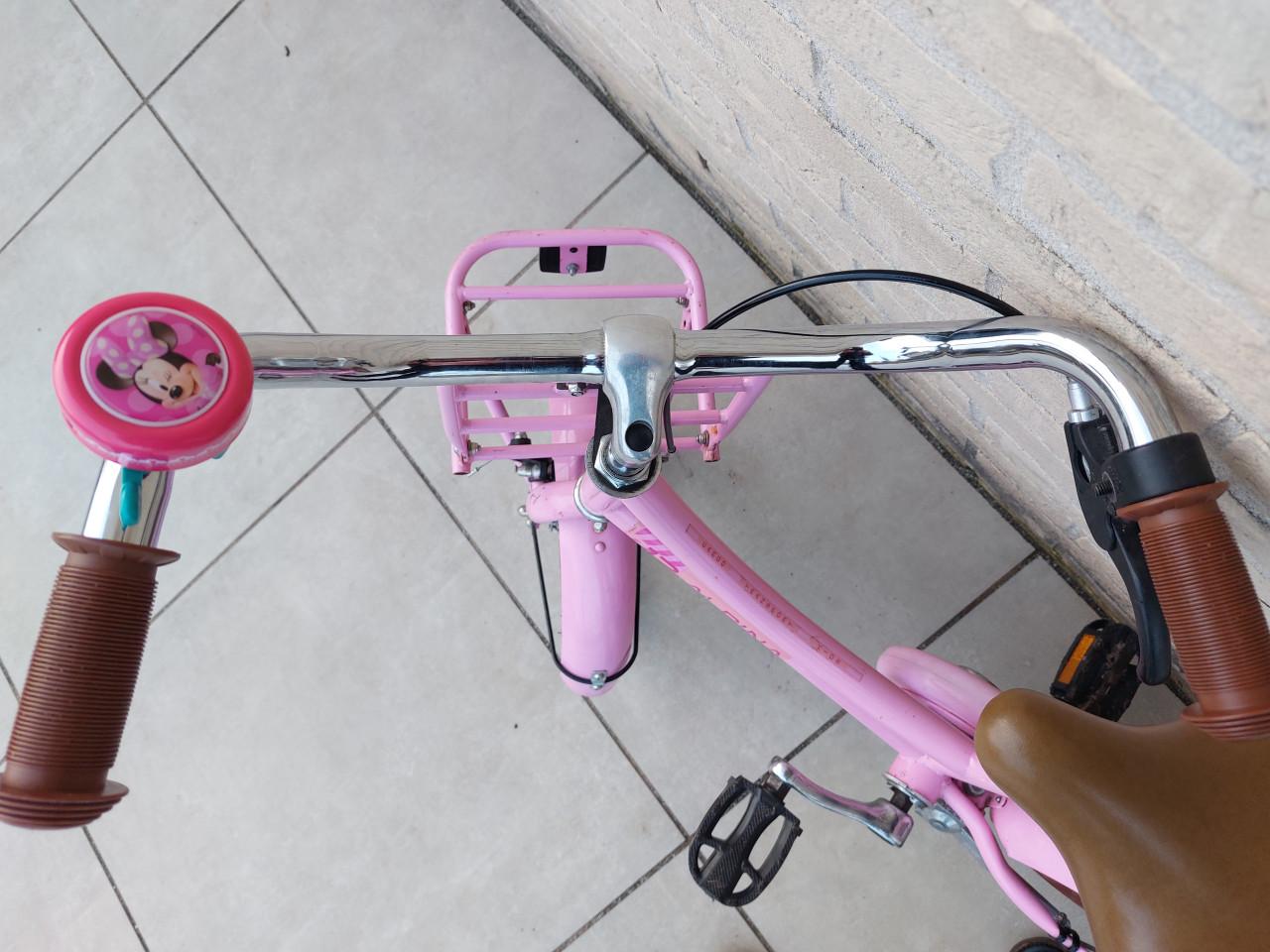 Mooie kinderfiets voor meisjes.