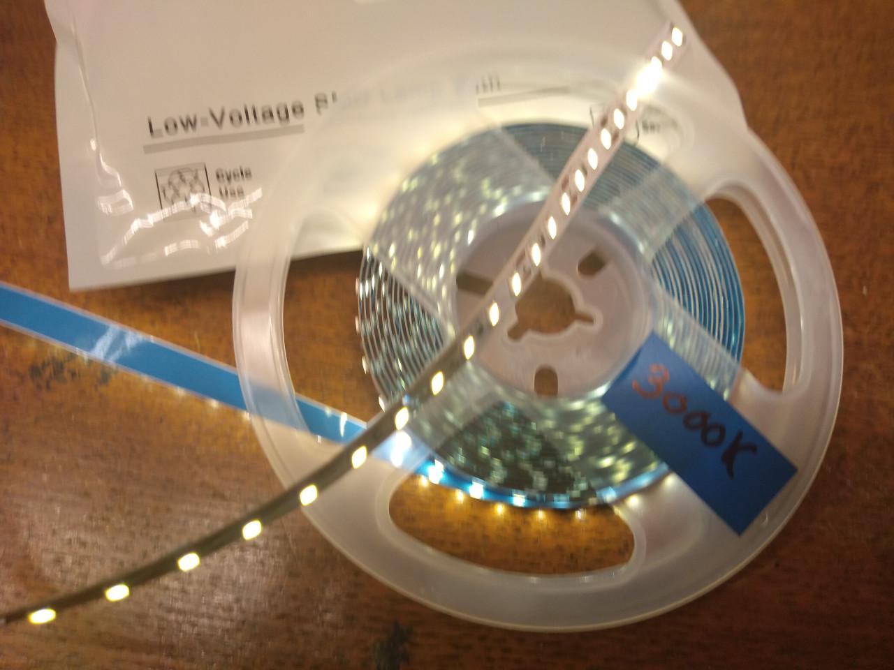 Te koop Led strip 3000k van 4 meter  12 Volt .