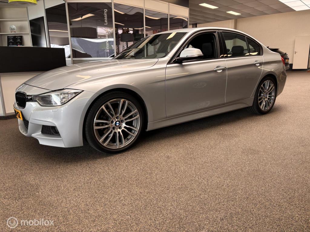 BMW 3-serie 320i m-pakket performance head up leer