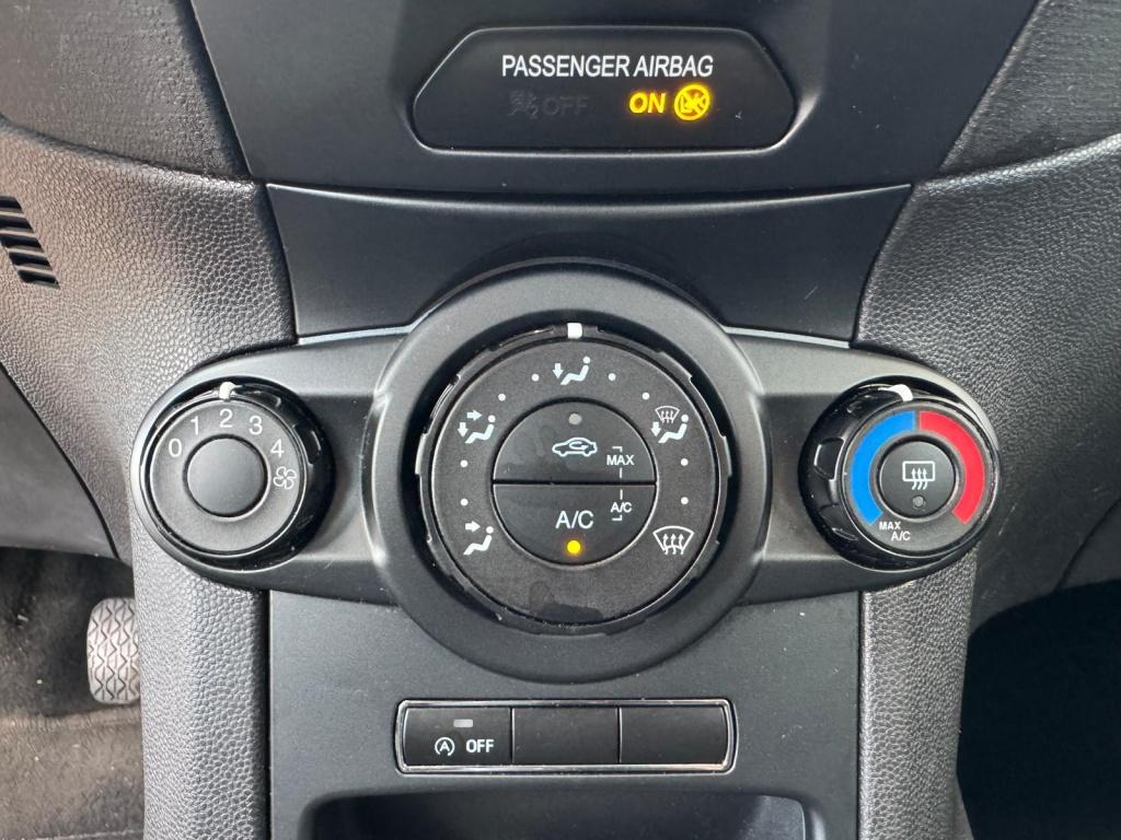Ford Fiesta 1.0 style essential