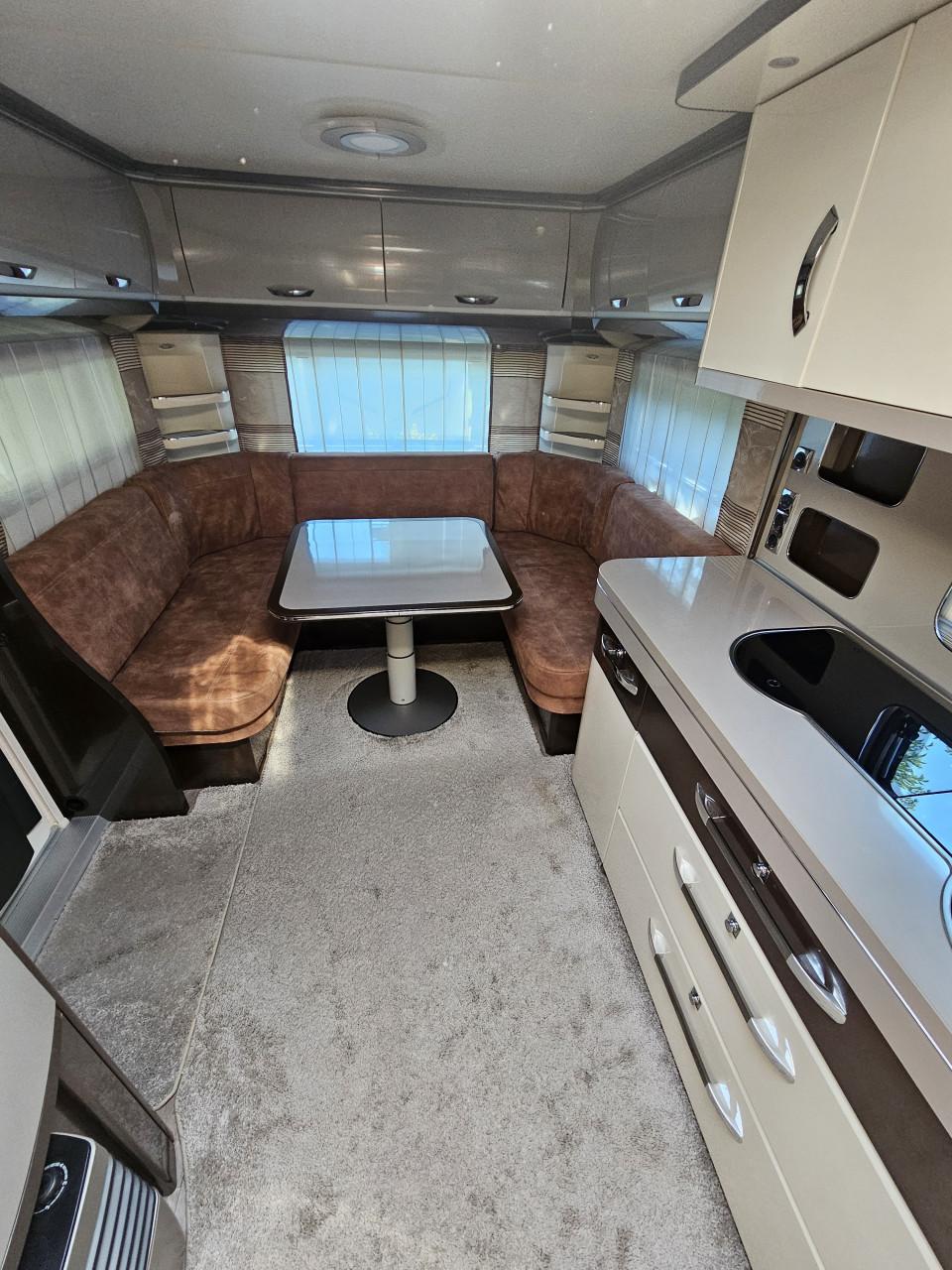 Caravan Hobby Premium 650 UFF met Ben Eilers voortent Ben Eilers voortent