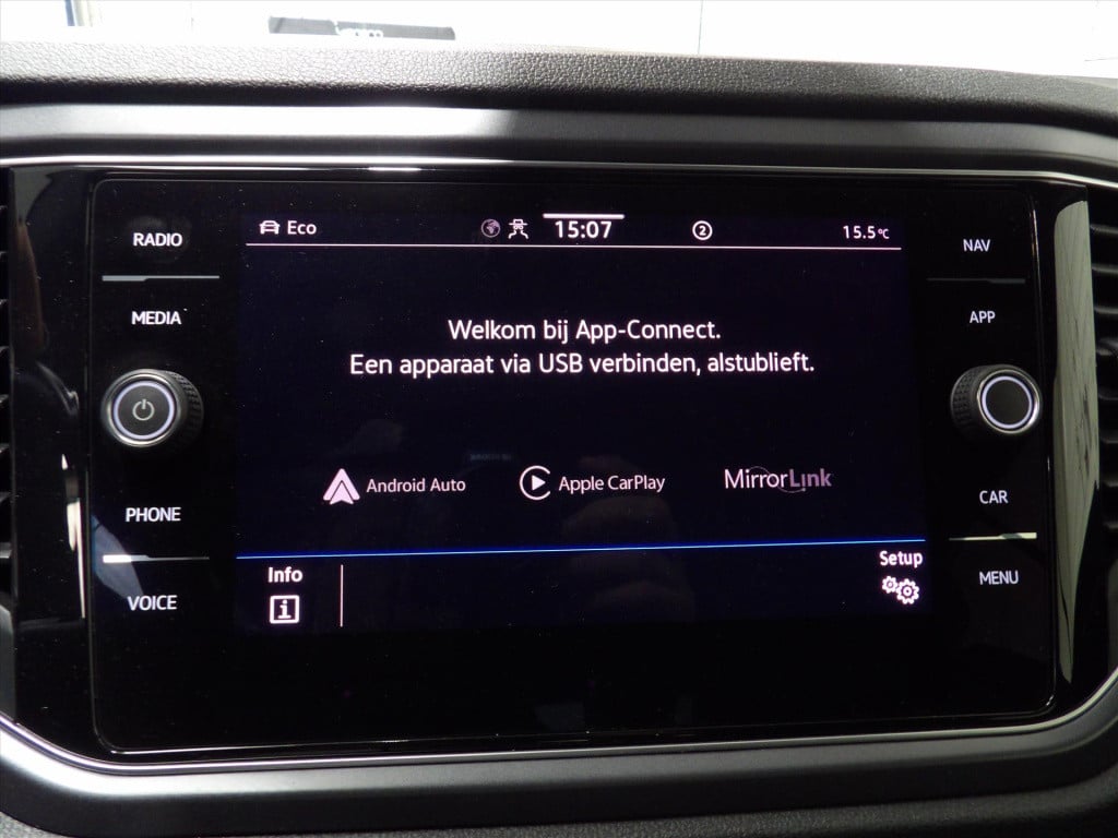 Volkswagen T-roc r-line 1.5 tsi 150pk 7-dsg