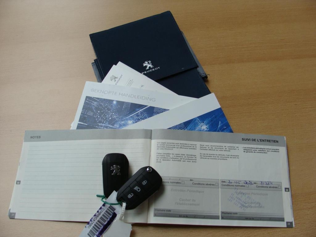 Peugeot 3008 1.2 puretech 130pk s&s active