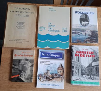 Diverse boeken over Vlissingen
