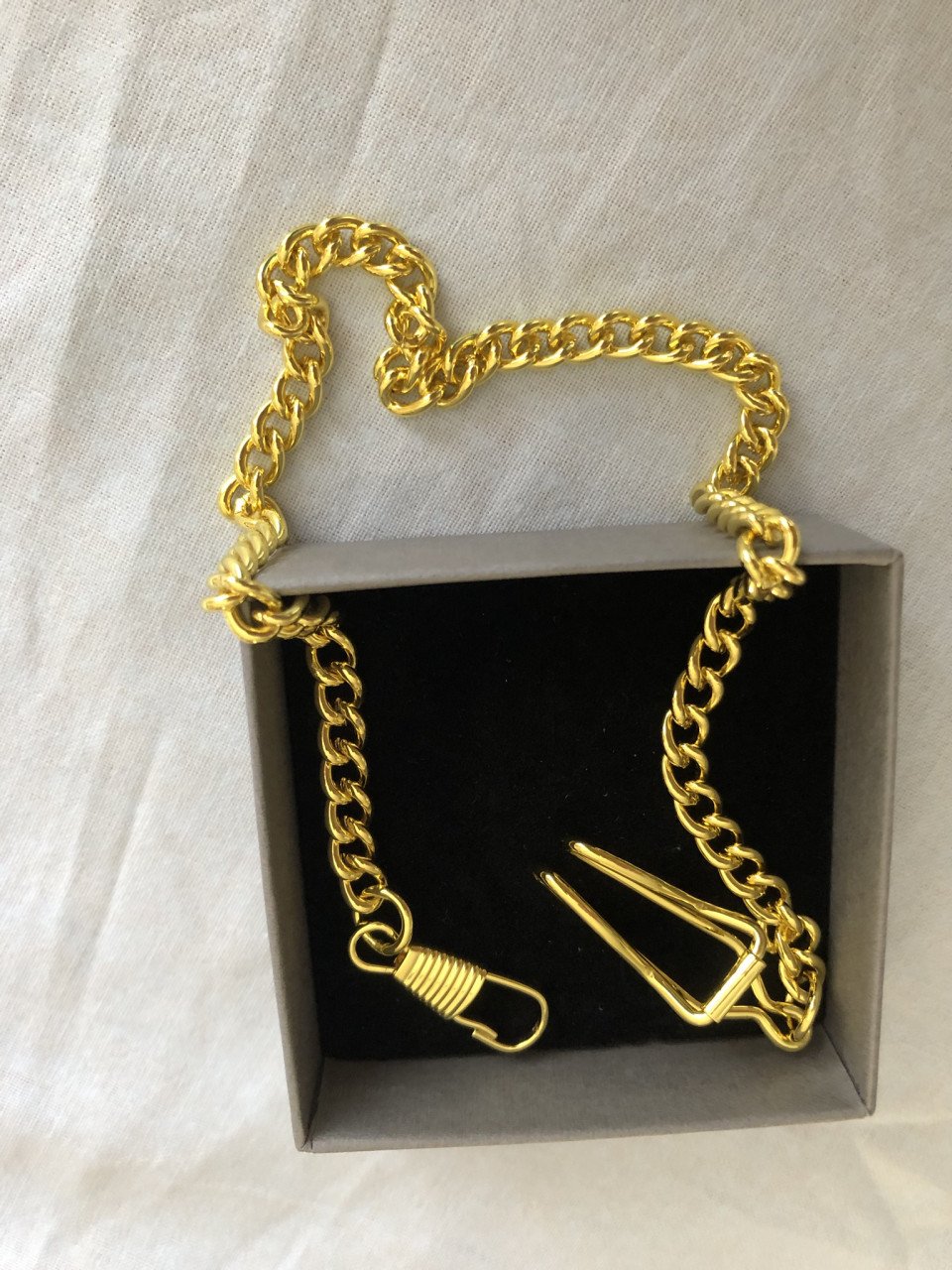 Te koop mooi hanghorloge.(nieuw).