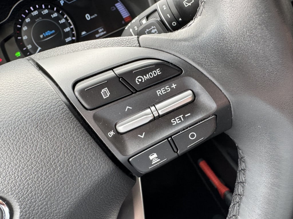 Hyundai Kona ev comf smart 39 kwh | 1e eigenaar | dealer onderhouden! |