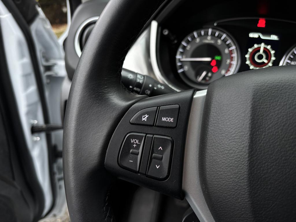 Suzuki Vitara 1.4 boosterjet style smart hybrid