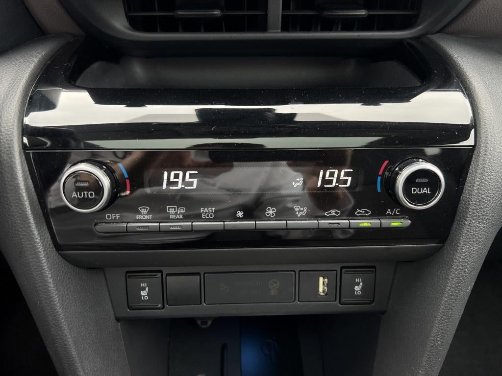 Toyota Yaris Cross 1.5 hybrid executive | head up display | 360 camera | tr