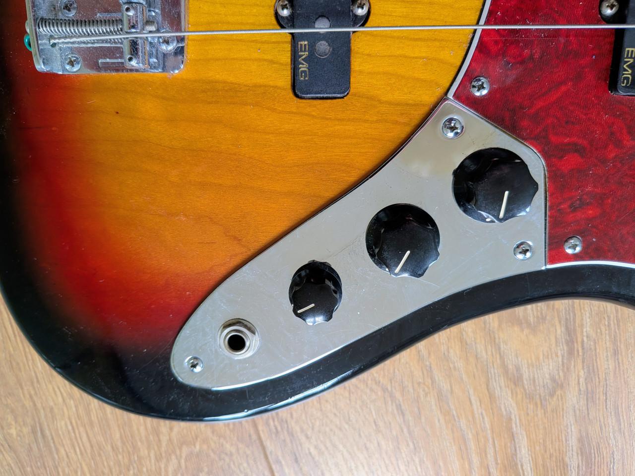 Professionele jazz-bass guitar, bouwer Sjak Zwier,