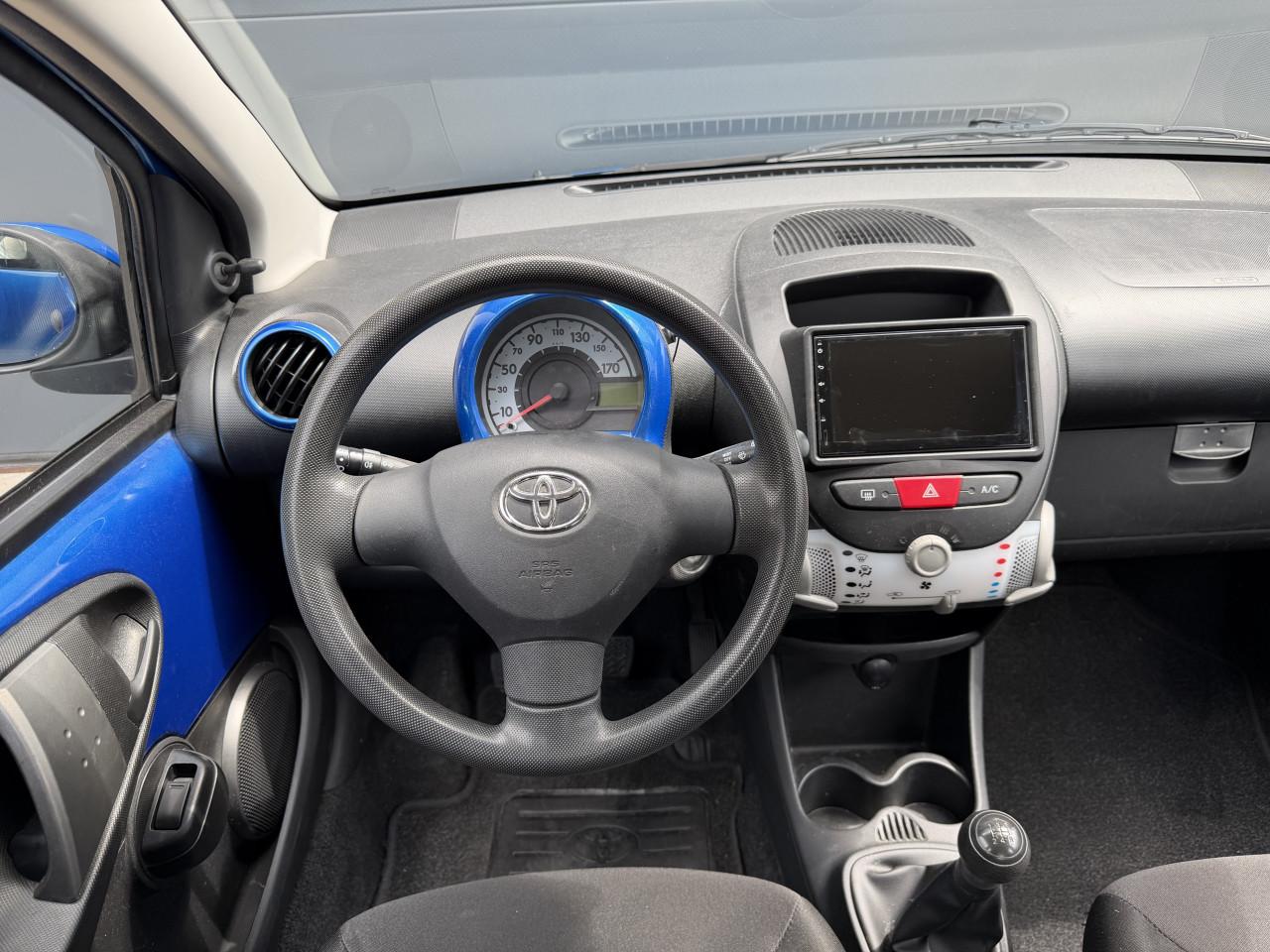 Toyota Aygo 1.0 12V Vvt-i 5DRS 2011 Blauw  Airco Apk Nap Navi