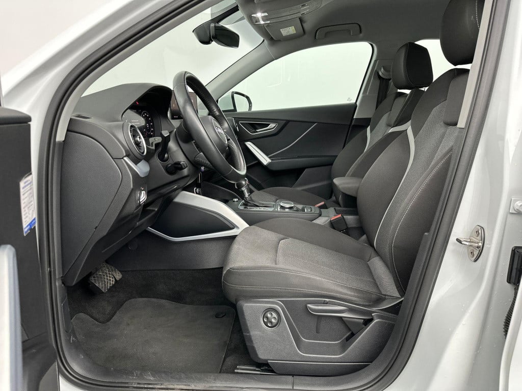 Audi Q2 35 tfsi cod automaat virtual pdc