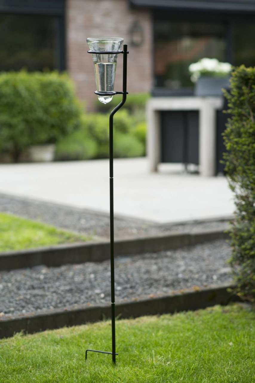 Nature glazen regenmeter op steel